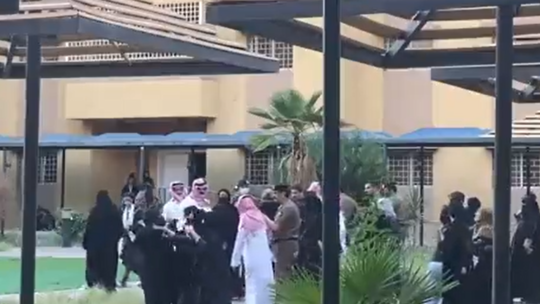 السعودية.. مقطع فيديو يثير ضجة من داخل دار للأيتام في منطقة خميس مشيط
