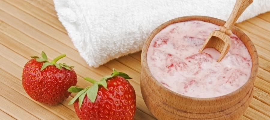 ماسك الفراولة وجل الصبار لتأخير الشيخوخة المبكرة