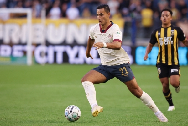 اللاعب أنور الغازي: فقدان مصدر رزقي لا يعني شيئاً مقارنة بجحيم غزة