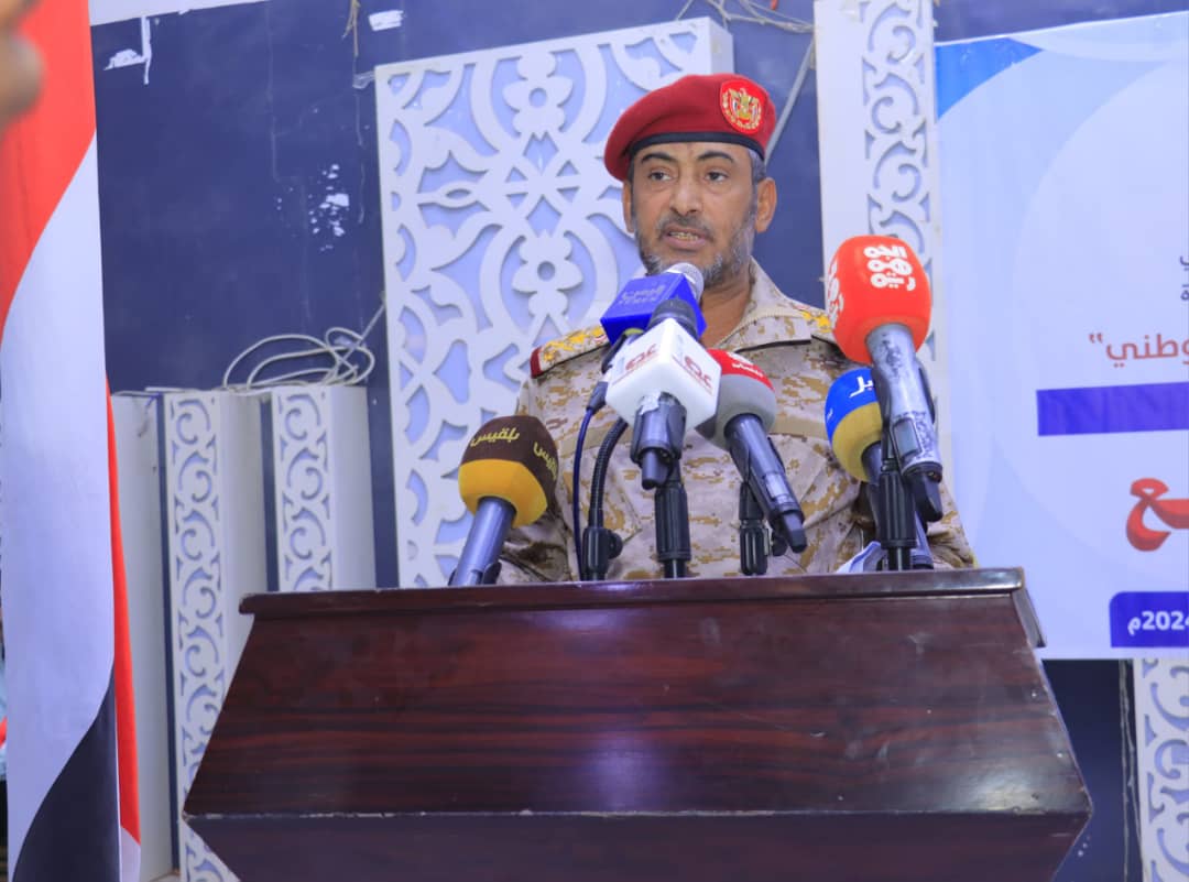 رئيس هيئة الأركان يشيد بالدور الاستراتيجي للمقاومة الشعبية في إسناد أبطال القوات المسلحة