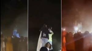 أشخاص ملثمين يقومون بأفعال مشبوهة غريبة في مكان عام بجدة ومطالبات بالقبض عليهم