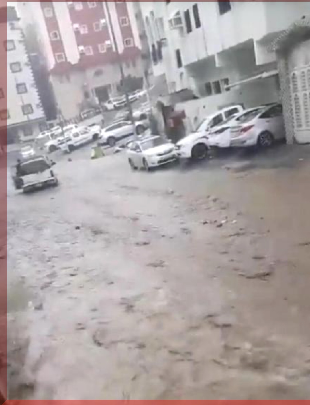 وفاة واصابة طفلان يمنييان جراء الامطار والسيول في مكة المكرمة