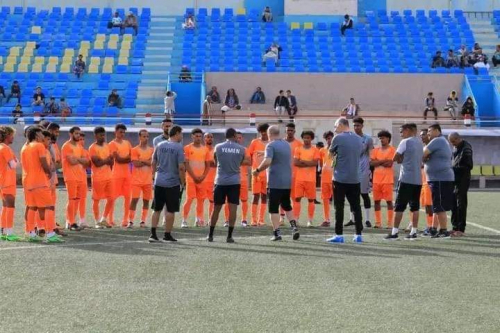 منتخب اليمن يبدأ استعداداته لمواجهة الإمارات