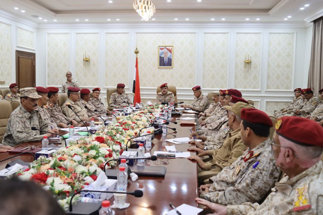 تحرك عسكري كبير ورفيع في عدن 