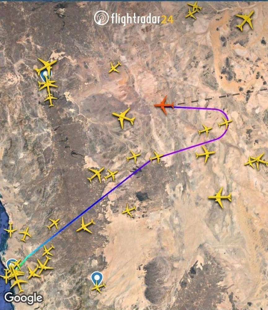 يمنية تجبر طائرة سعودية على تغيير مسارها اضطراريا في الجو