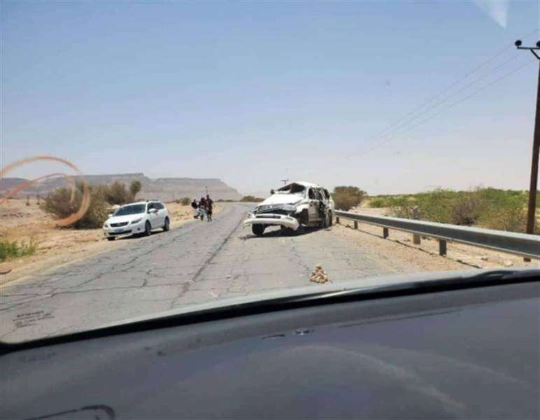 في حادث مروري.. وفاة طبيب يمني وزوجته وابنه