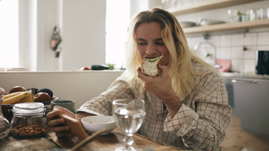 بعد نتائج دراسة هامة.. 4 أطعمة فطور قد تزيد خطر الإصابة بسرطان الفم!