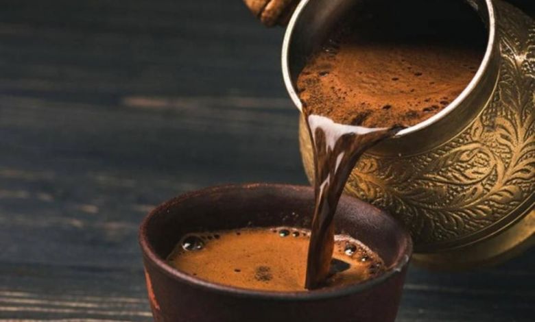 ما يحدث لجسمك عند شرب 3 أكواب؟